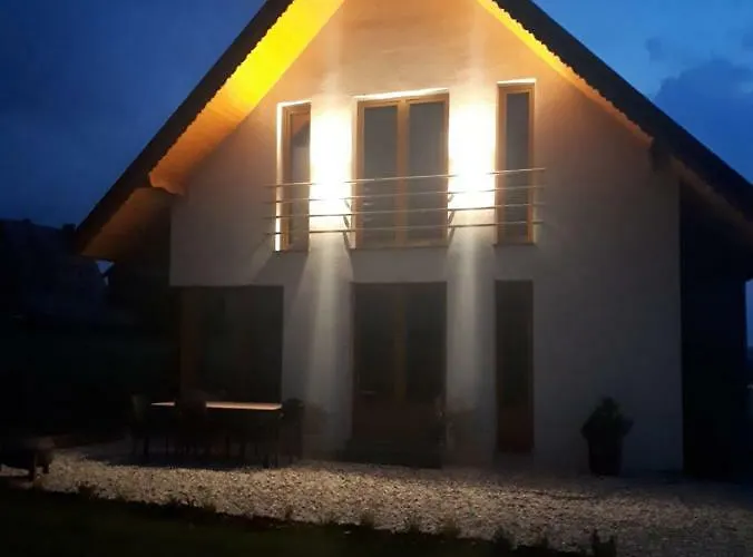 Nyaraló Monsieur Henri Gronków